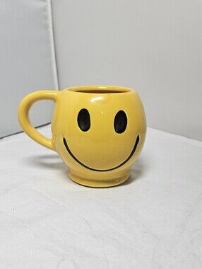 Vintage 1970's  McCoy Pottery Happy Smiling Face Coffee Cup Mug